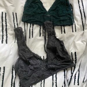2 bralettes | M